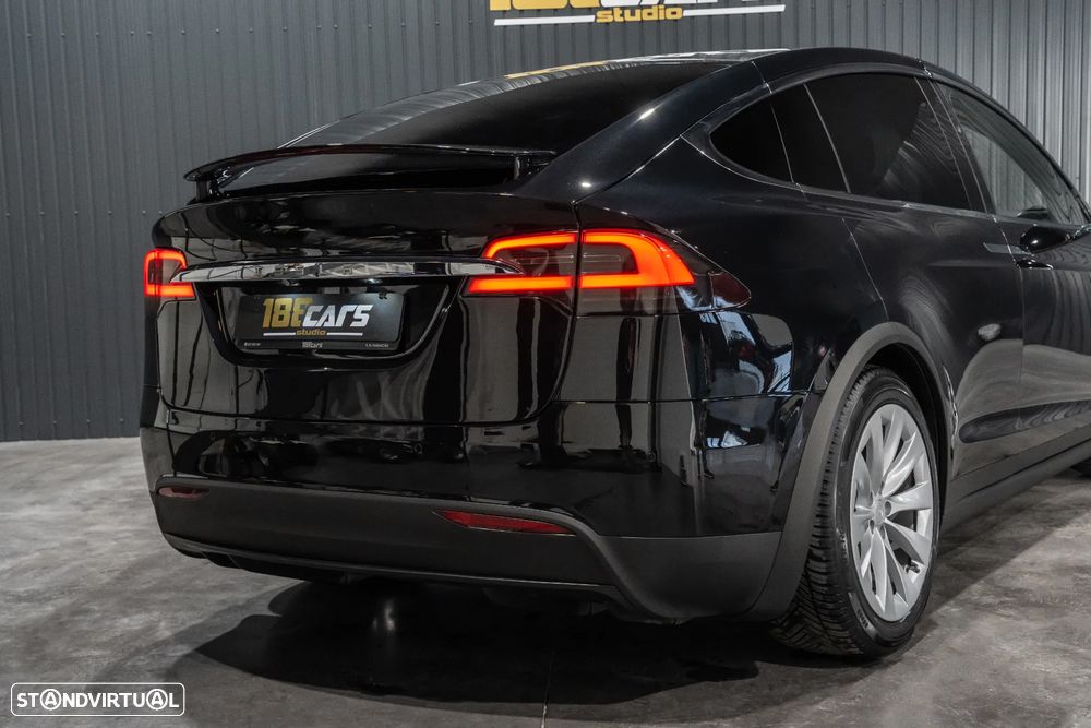 Tesla Model X 100D - 46