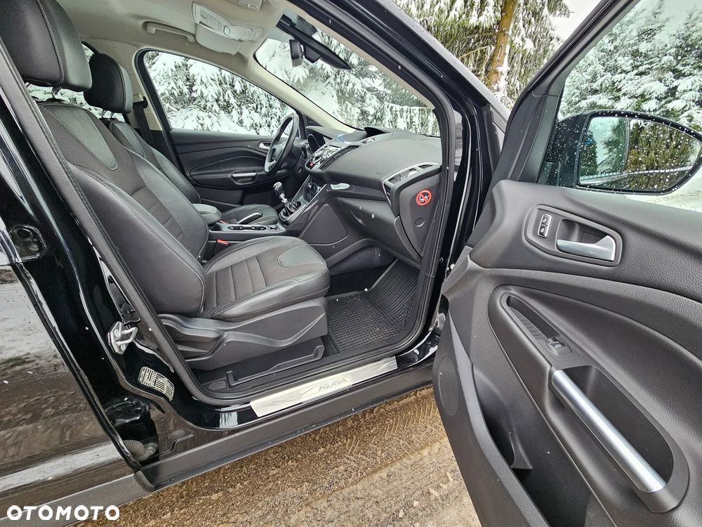Ford Kuga 2.0 TDCi 2x4 Titanium - 5