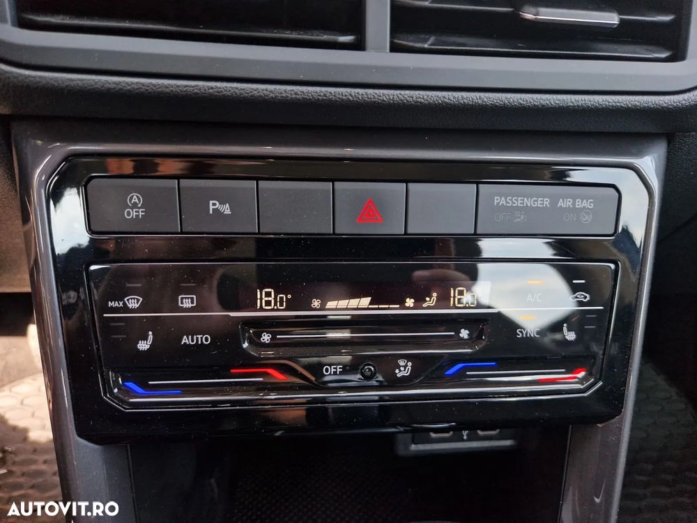 Volkswagen T-Cross 1.0 TSI DSG Style - 17