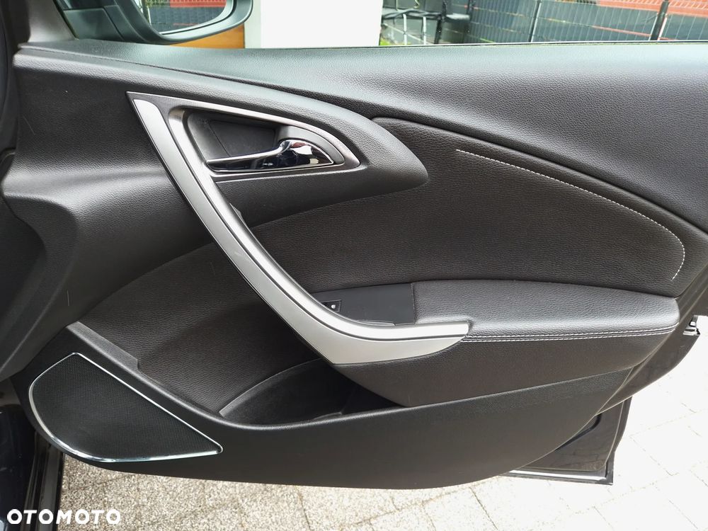 Opel Astra 1.6 Turbo Innovation - 30