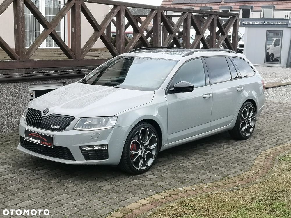 Skoda Octavia 2.0 TDI DSG RS - 2