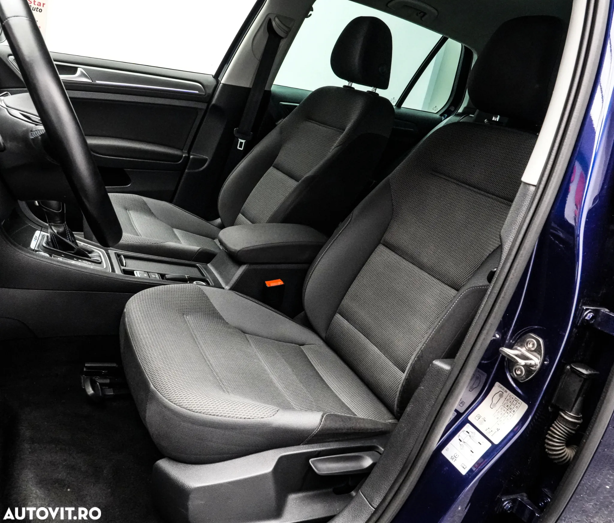 Volkswagen Golf e-Golf - 14