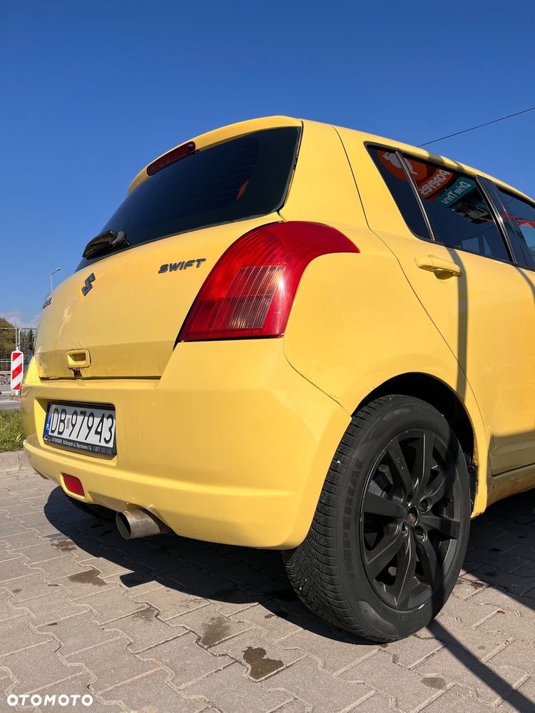 Suzuki Swift - 2