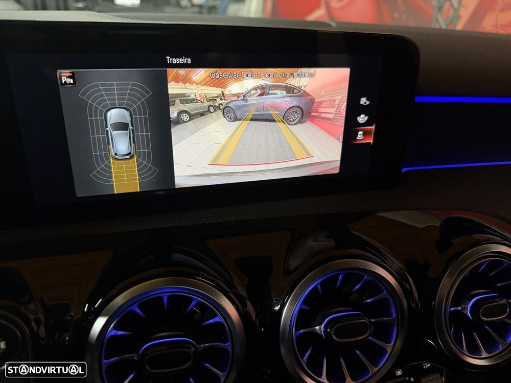 Mercedes-Benz A 250 e AMG Line - 10