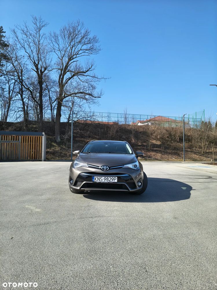 Toyota Avensis - 3