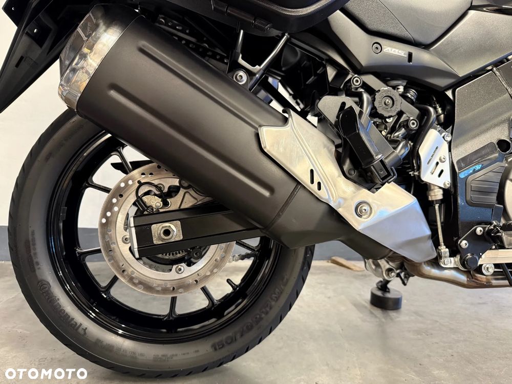 Suzuki V-STROM - 34