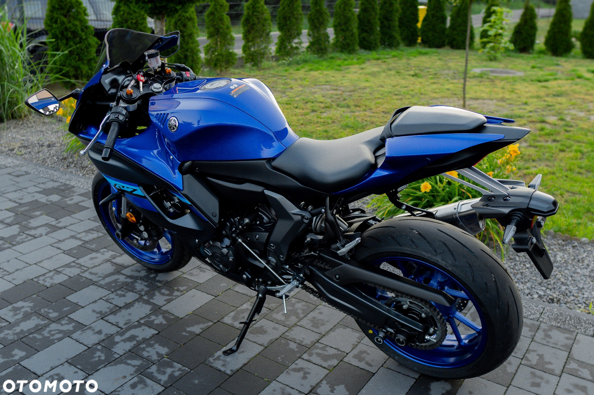 Yamaha R7 - 9