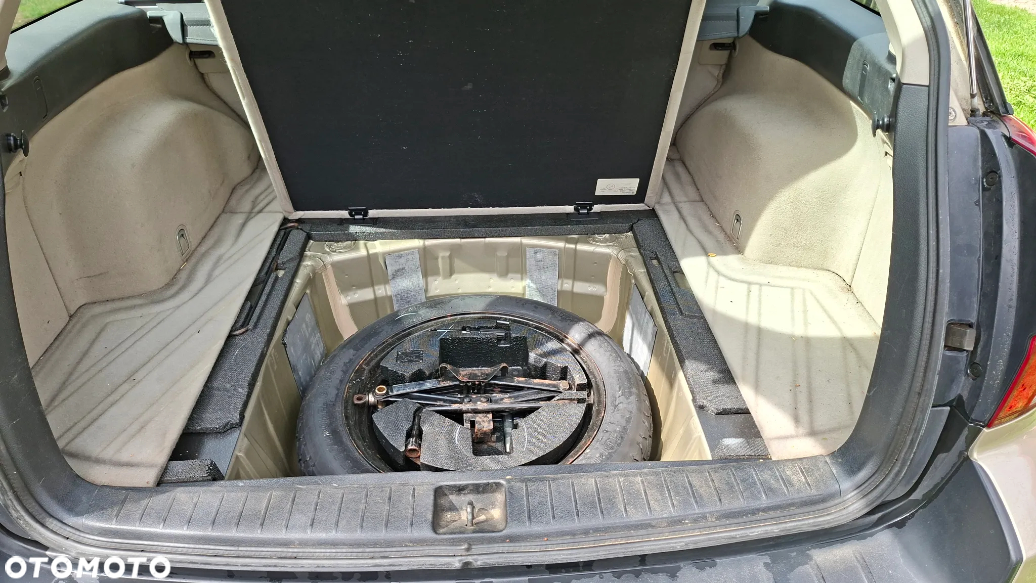 Subaru Outback - 13