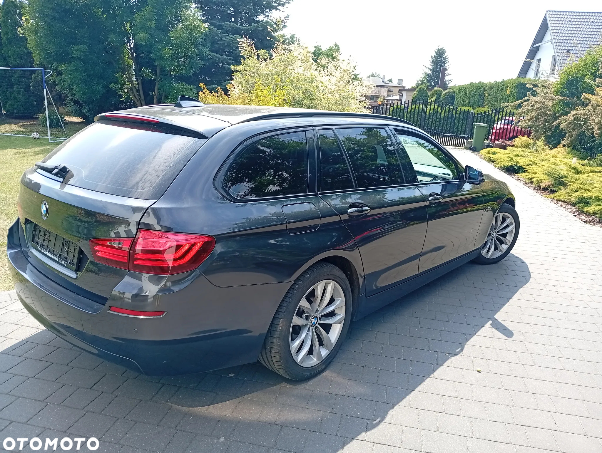 BMW Seria 5 520d Touring Sport-Aut - 10