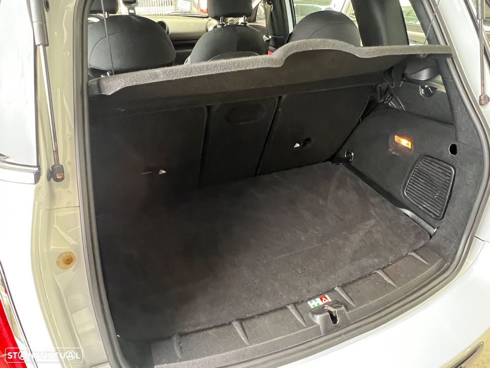 MINI Countryman Cooper D ALL4 - 13