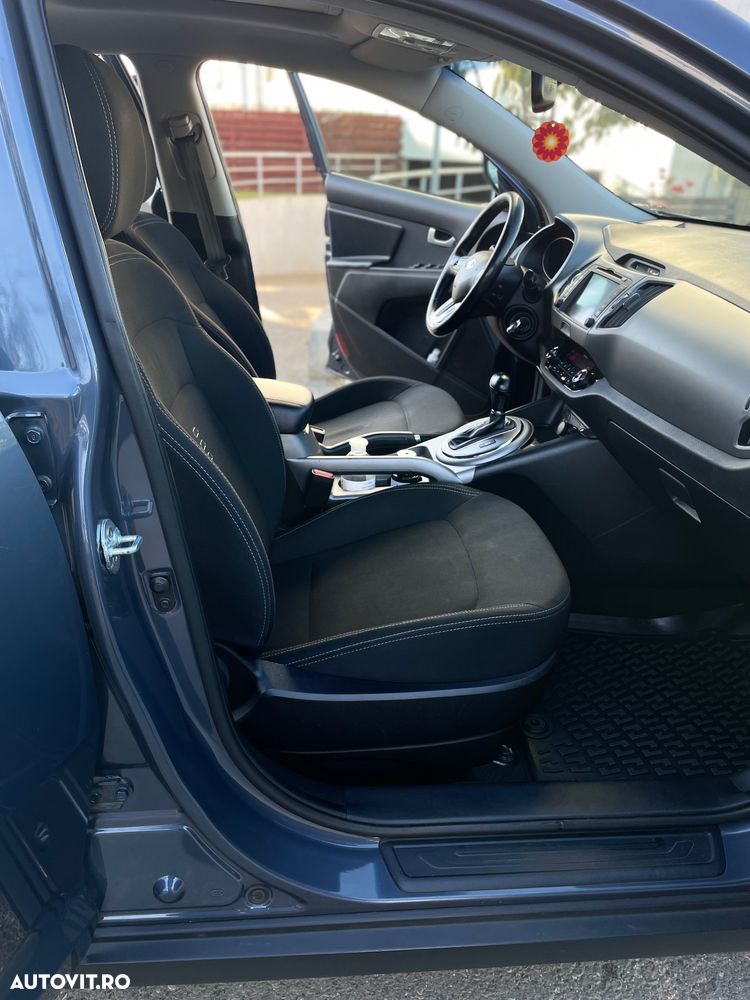 Kia Sportage 2.0 CRDI AWD Aut. Dream-Team Edition - 10