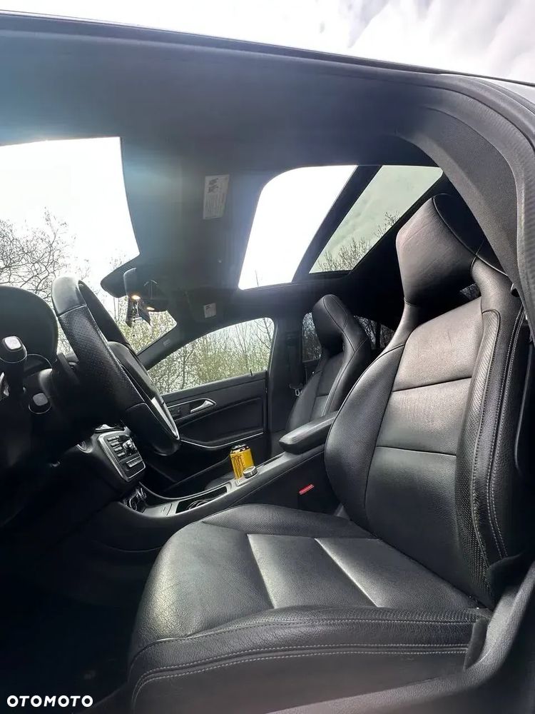 Mercedes-Benz CLA 250 7G-DCT AMG Line - 19