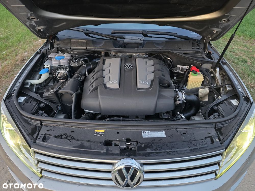 Volkswagen Touareg 3.0 V6 TDI SCR Blue Motion DPF Automatik Exclusive - 27