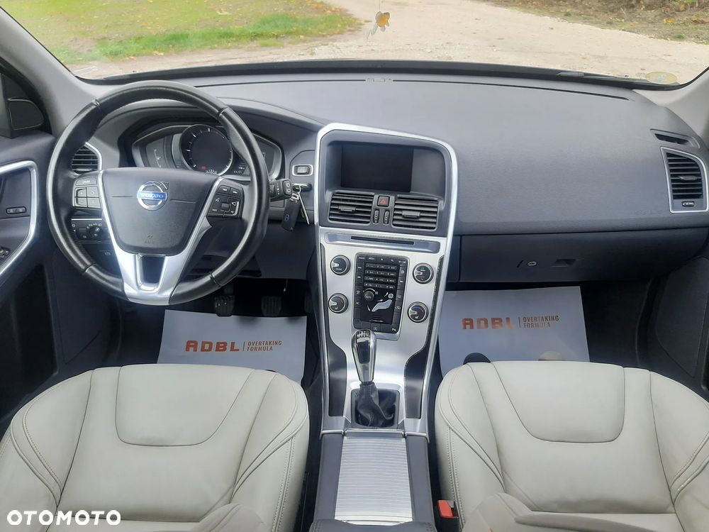 Volvo XC 60 D3 Inscription - 28