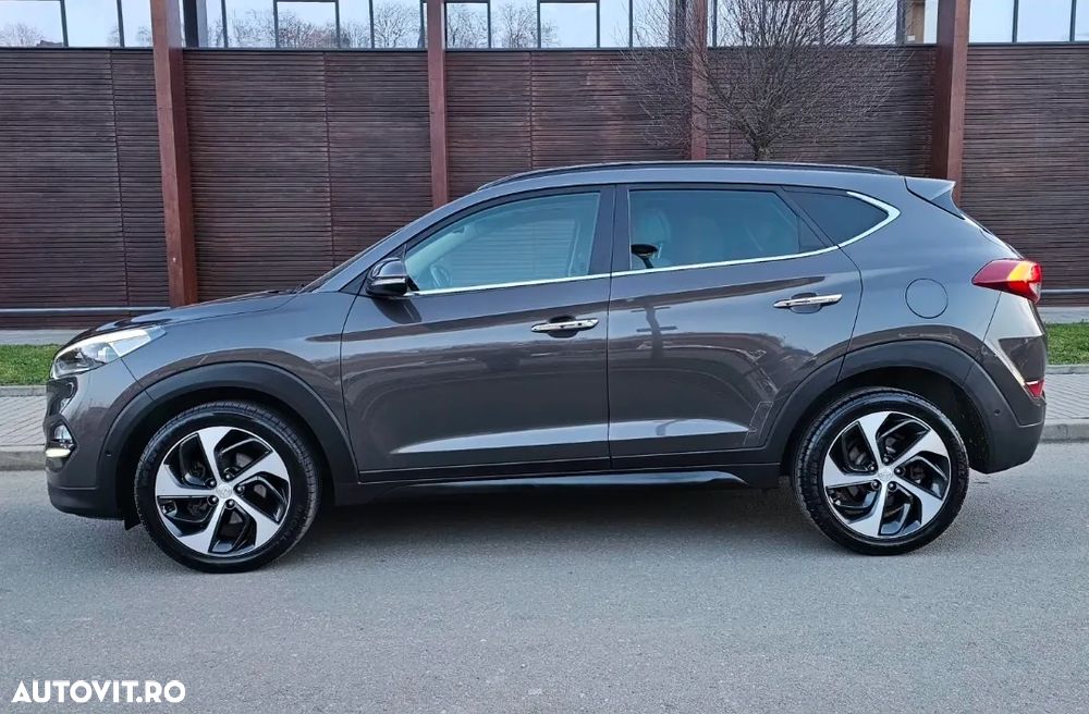 Hyundai Tucson 2.0 CRDI 4WD Automatik Premium - 5