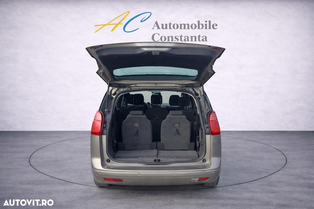 Peugeot 5008 - 15