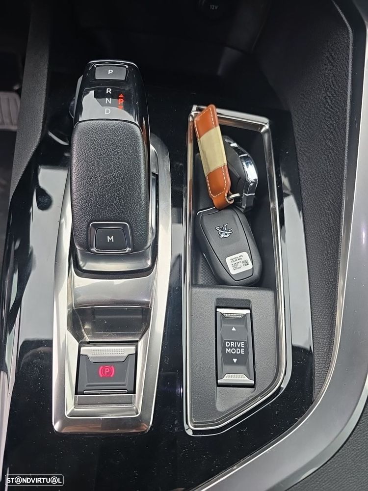 Peugeot 5008 1.5 BlueHDi Allure Pack EAT8 - 16