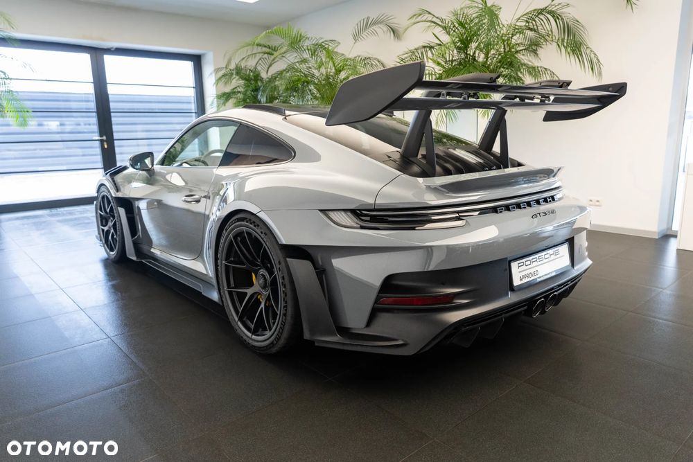 Porsche 911 GT3 RS - 8
