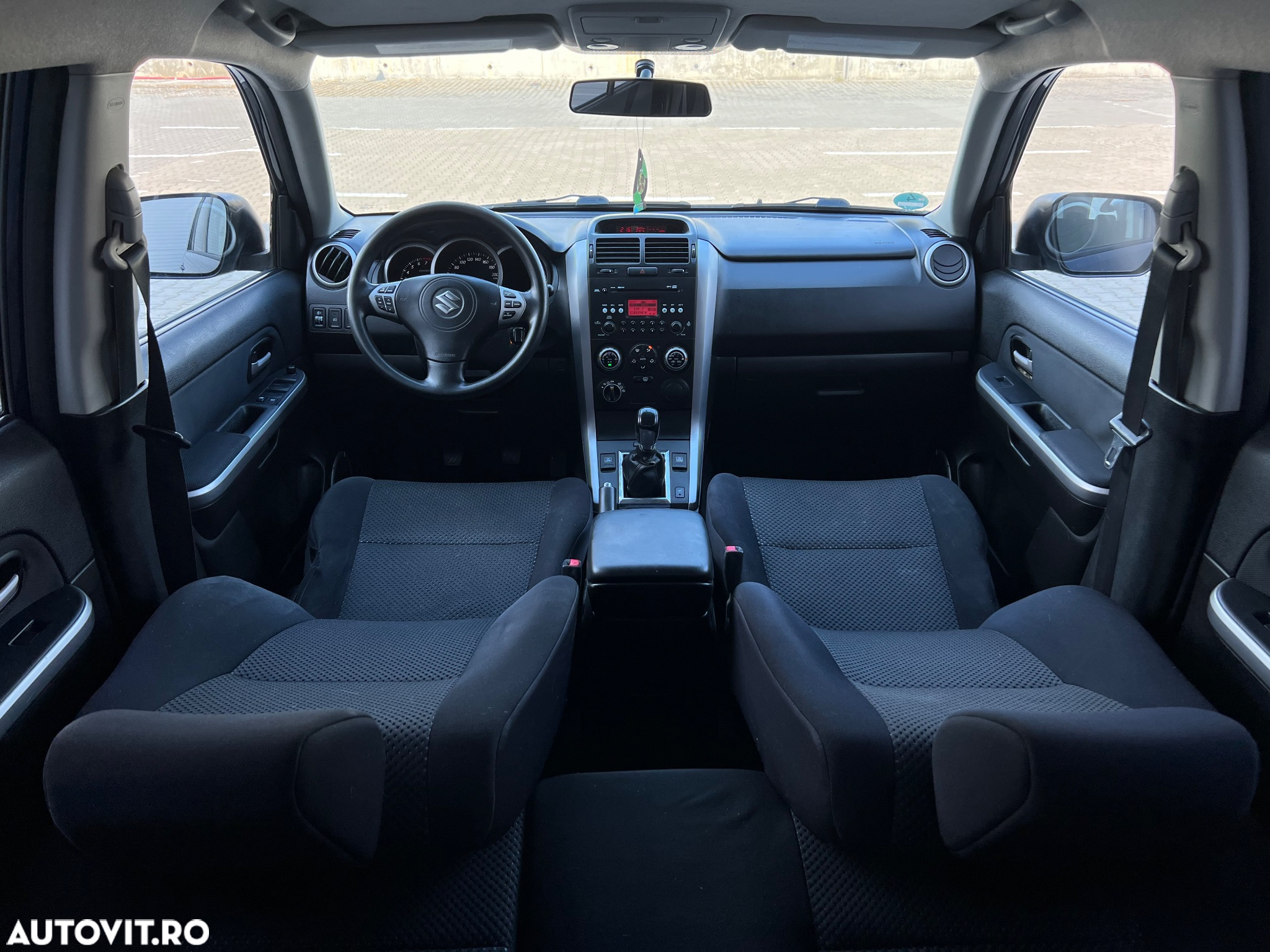 Suzuki Grand Vitara 2.0 Comfort - 8