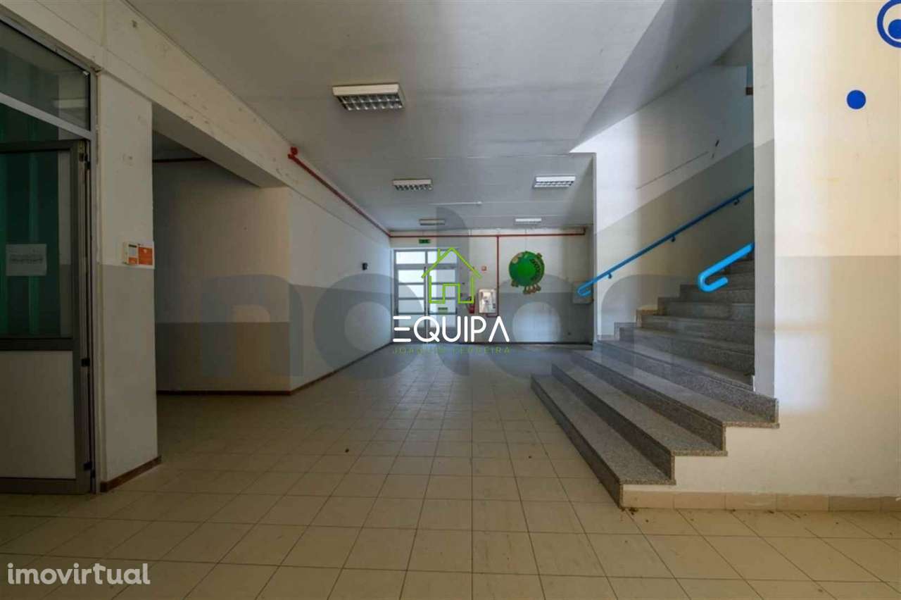Edificio educacional - Antigo Colégio de Vizela - Freguesia de Santa - Grande imagem: 5/20