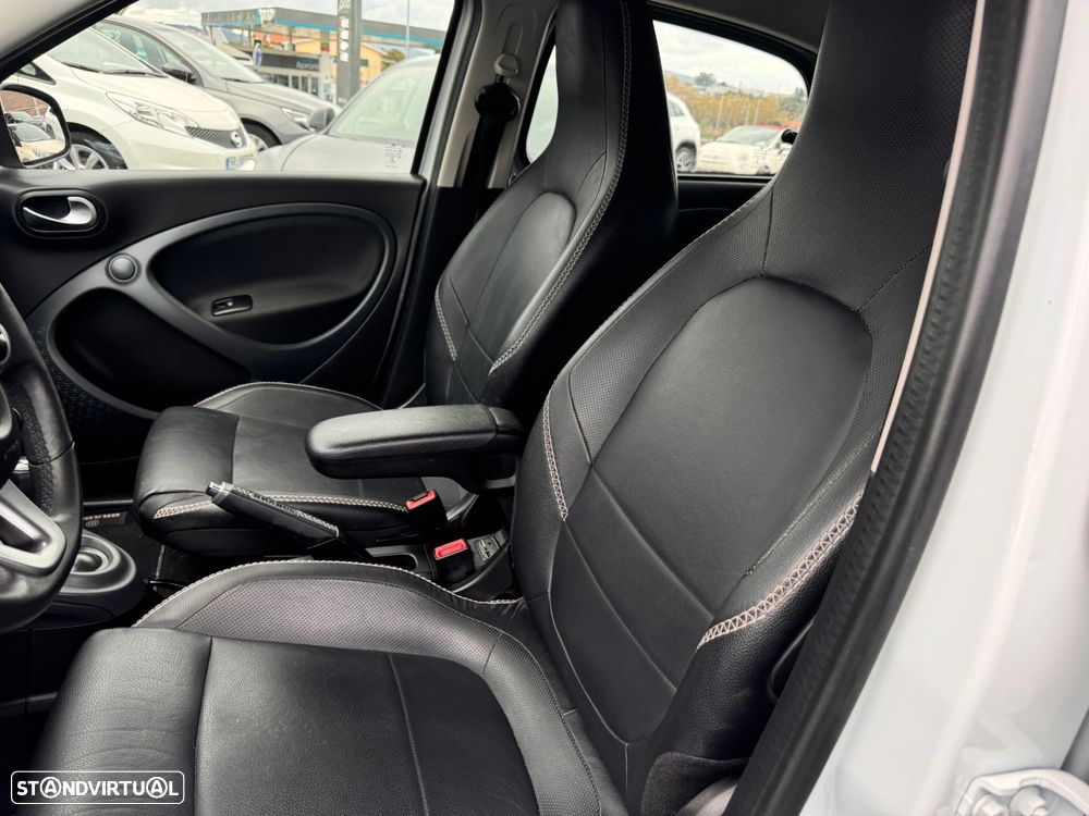 Smart ForFour Electric Drive Passion - 13