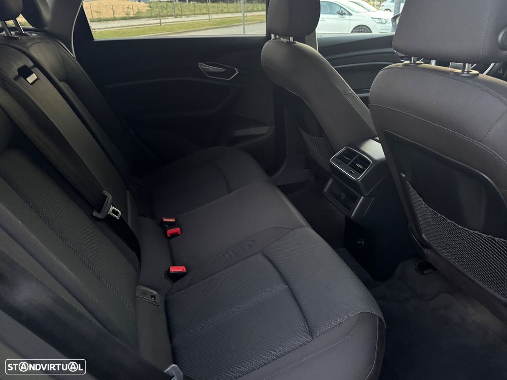 Audi e-tron - 36