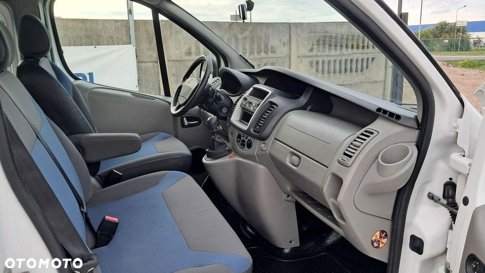 Renault Trafic - 19