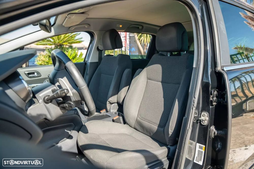 Peugeot 5008 1.6 E-HDi 7L SE Style 2-Tronic - 15