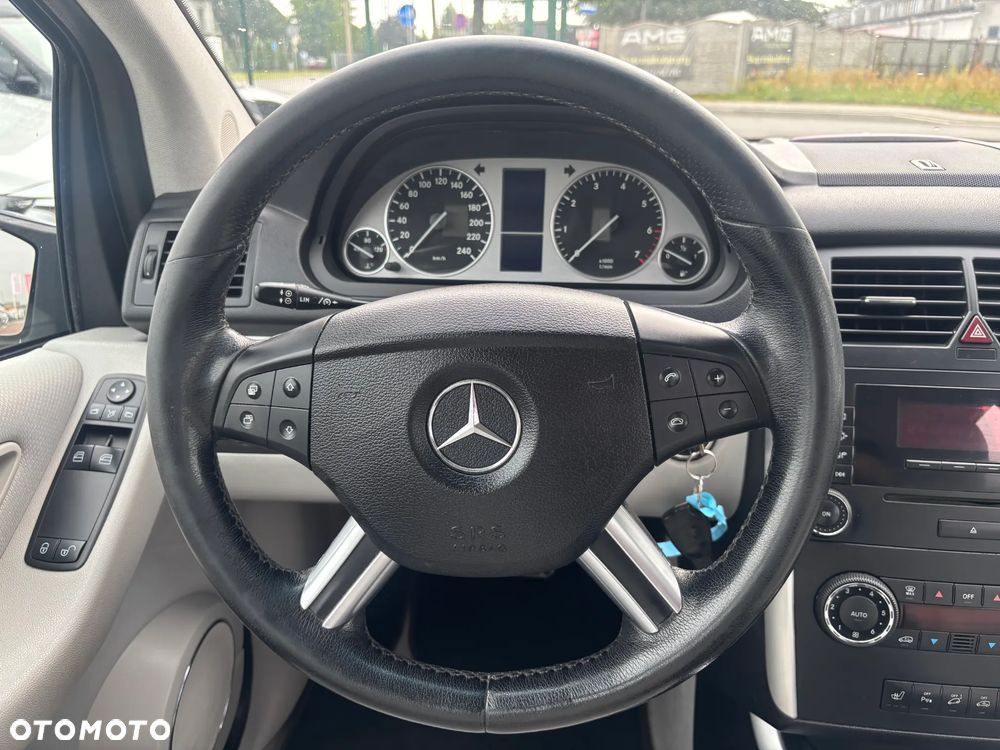 Mercedes-Benz Klasa B - 16