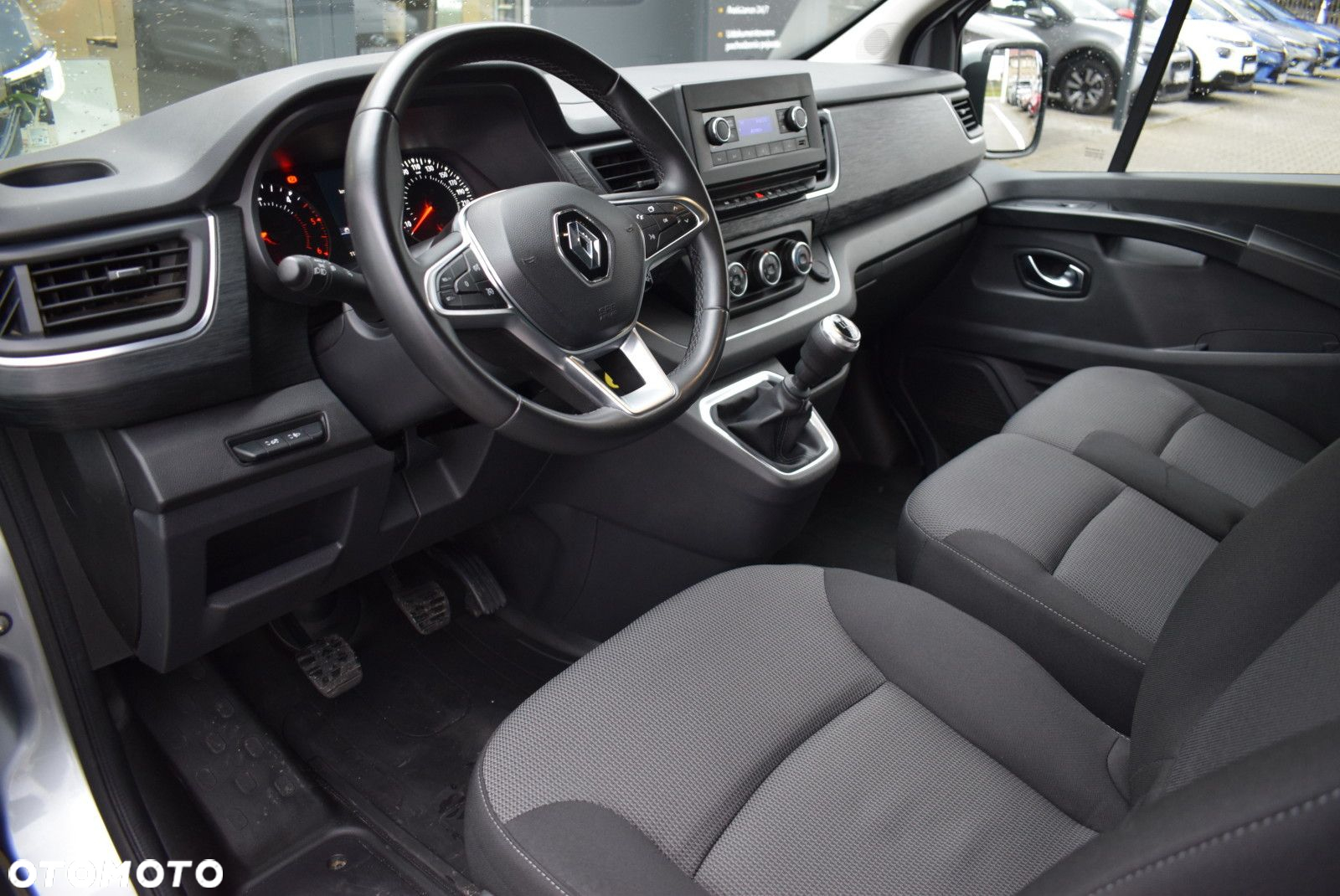 Renault Trafic - 10