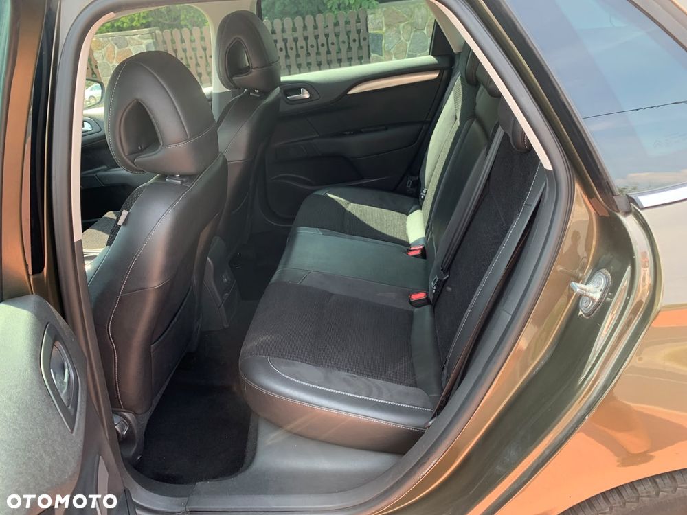 Citroën C4 1.6 HDi Exclusive - 22
