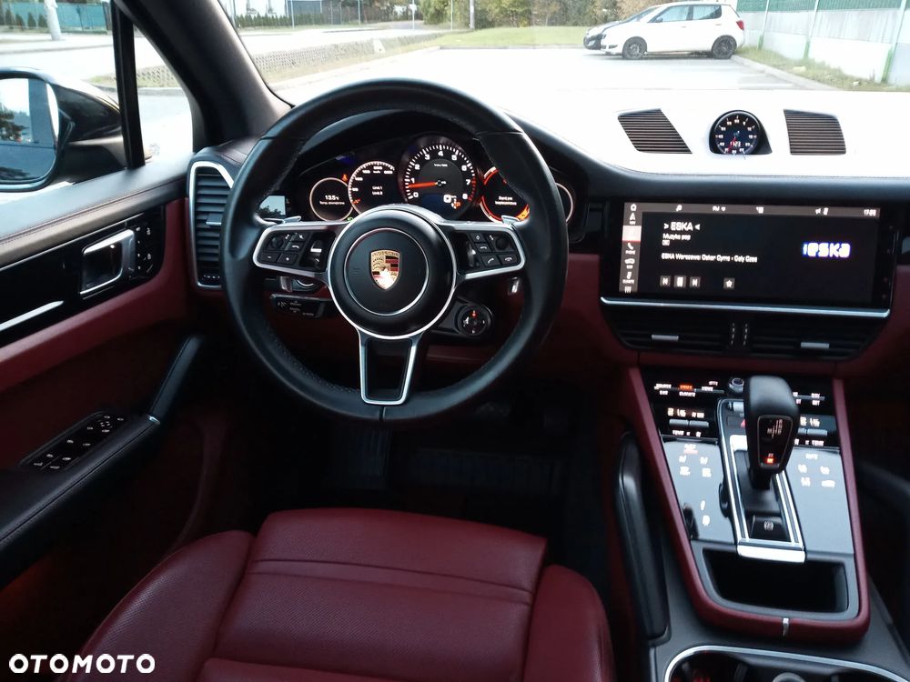 Porsche Cayenne Standard - 22