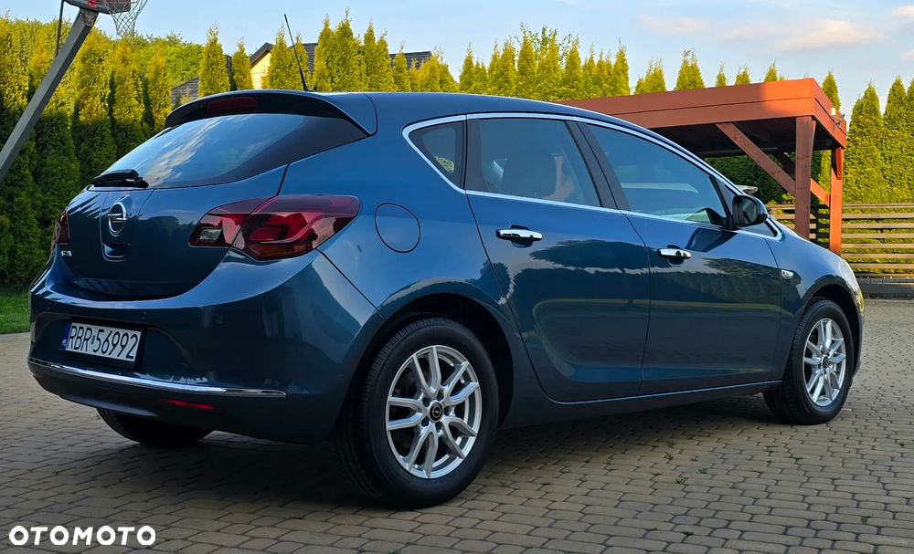 Opel Astra - 11
