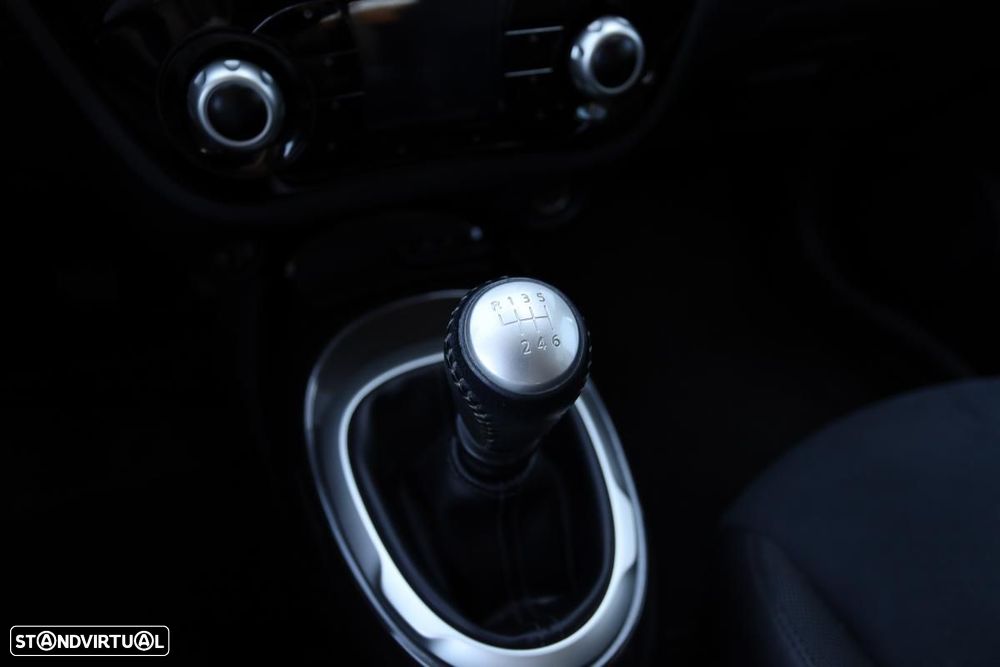 Nissan Juke 1.5 dCi Tekna Premium — fotografia 9