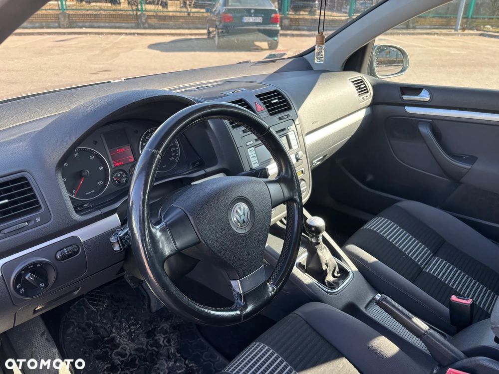 Volkswagen Golf 2.0 TDI United - 9