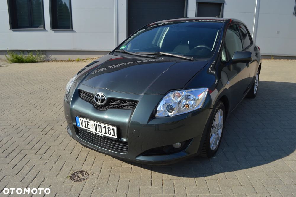Toyota Auris 1.4 D-4D Premium - 3