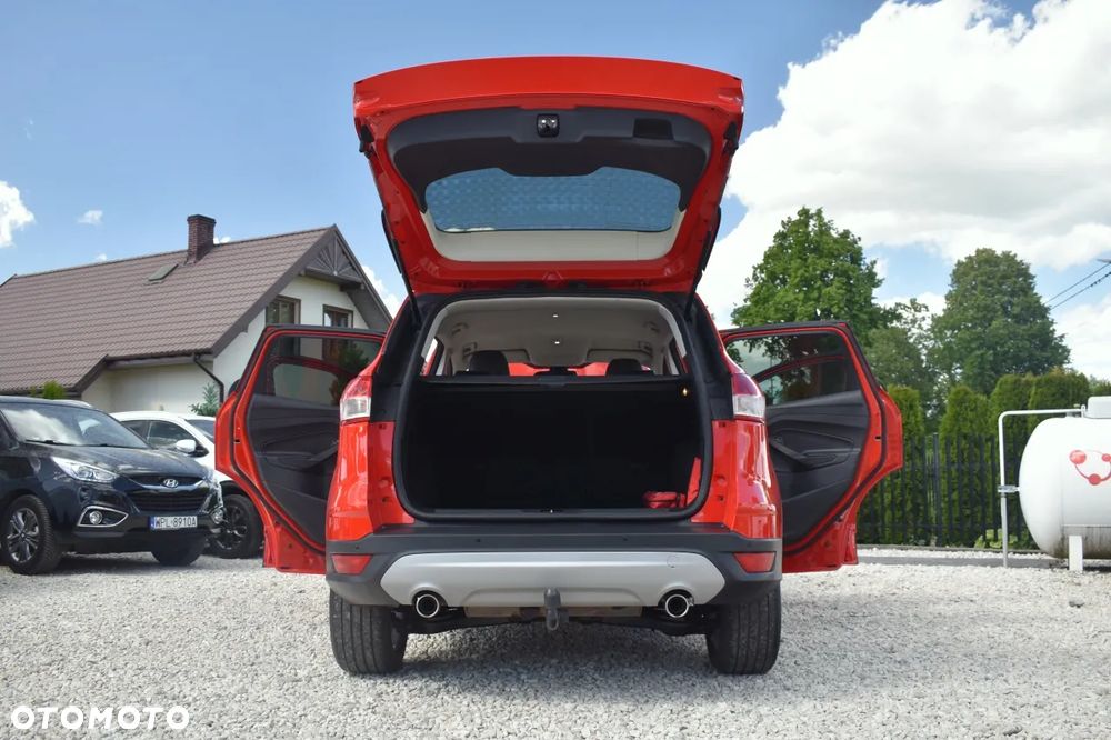 Ford Kuga 2.0 TDCi 2x4 Titanium - 15
