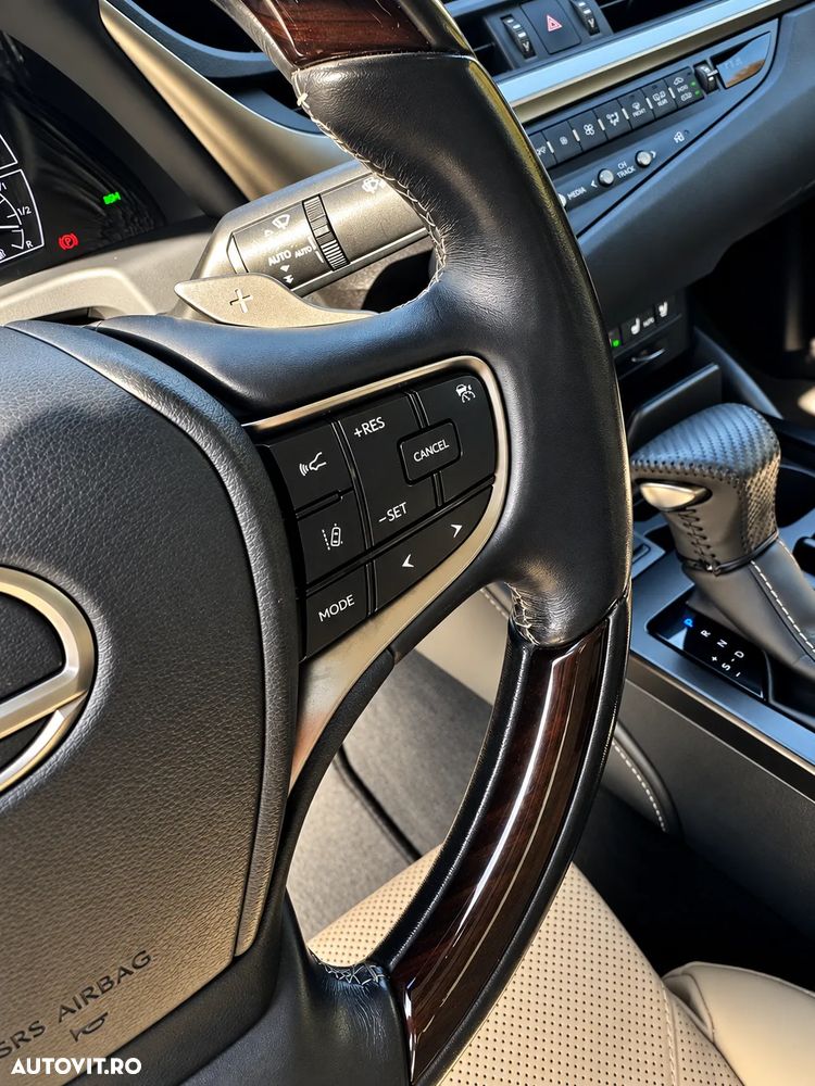 LEXUS ES 2020 — imagine 9