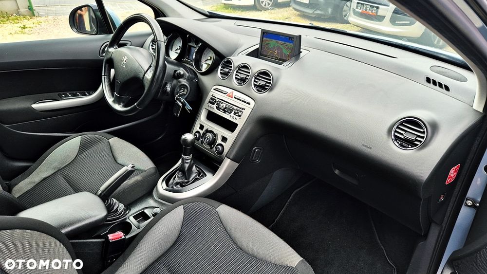 Peugeot 308 1.6 Premium - 32