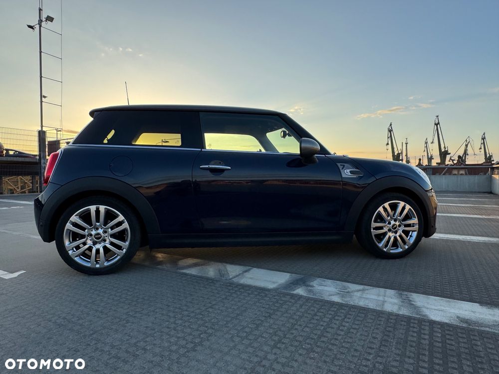 MINI Cooper Seven - 21