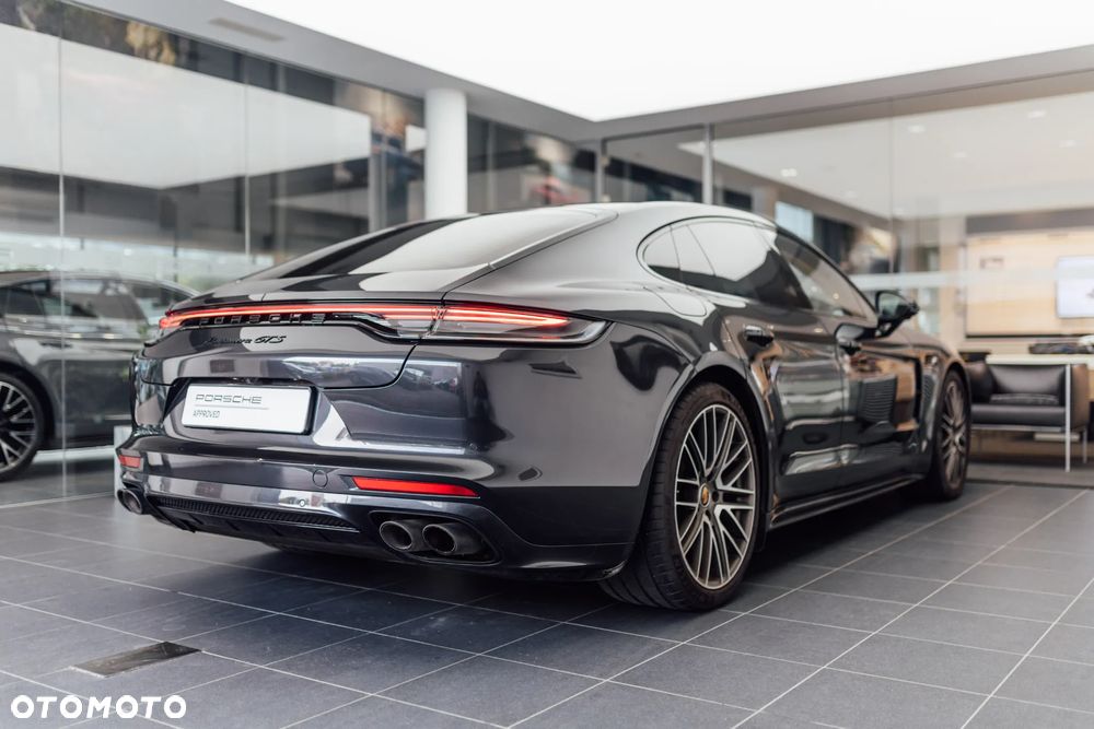 Porsche Panamera GTS - 9