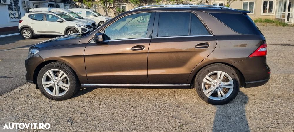Mercedes-Benz ML 350 BlueTec 4MATIC Aut - 3
