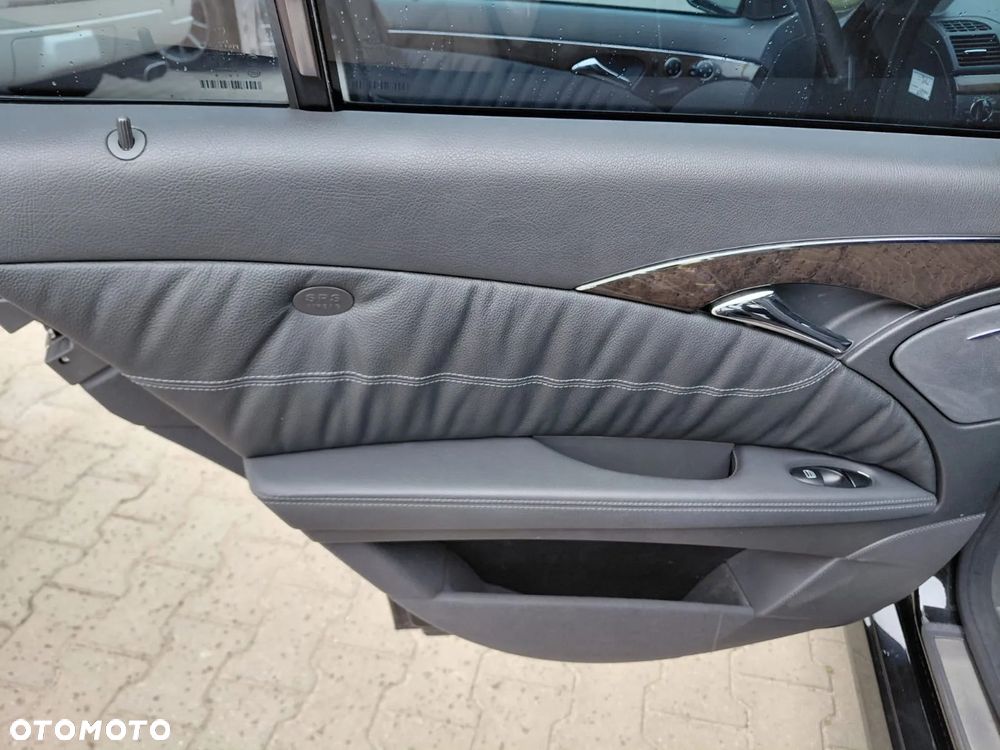 Mercedes-Benz Klasa E 350 7G-TRONIC Avantgarde - 14