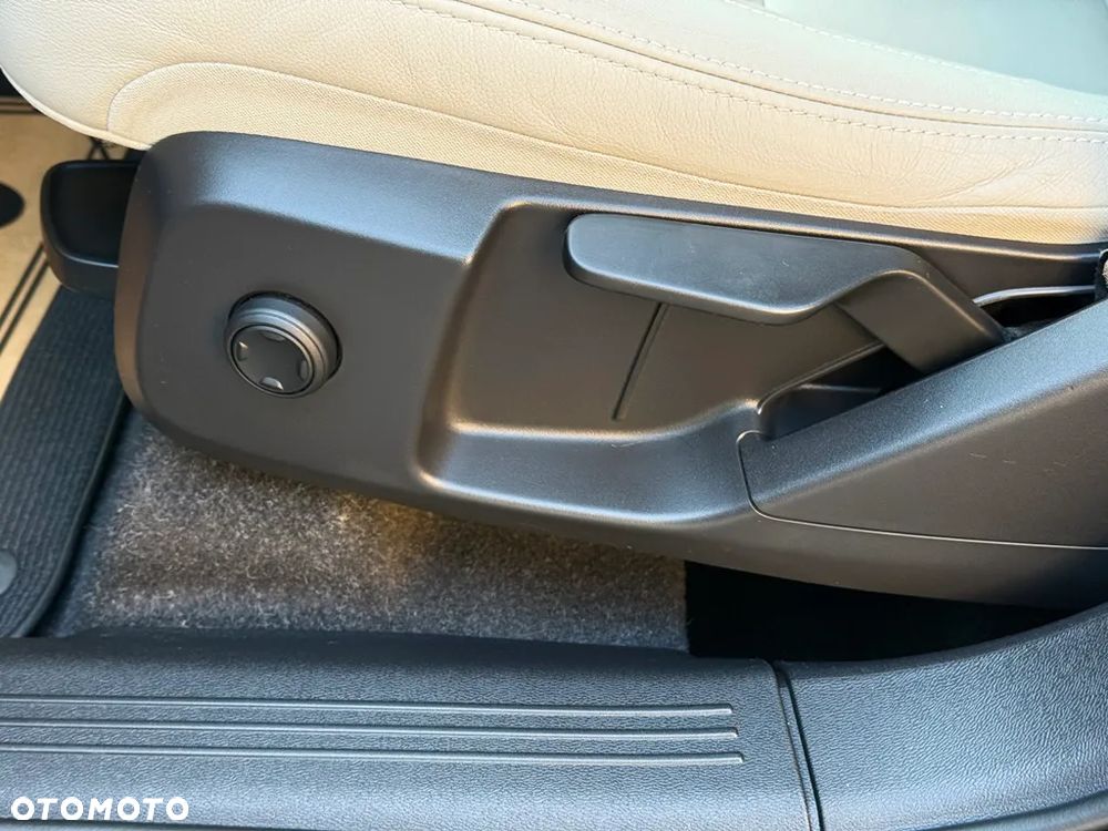 Volvo XC 40 T3 Geartronic Inscription - 11