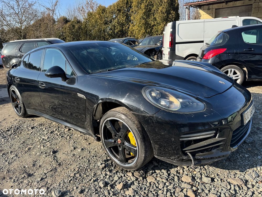 Porsche Panamera GTS - 1