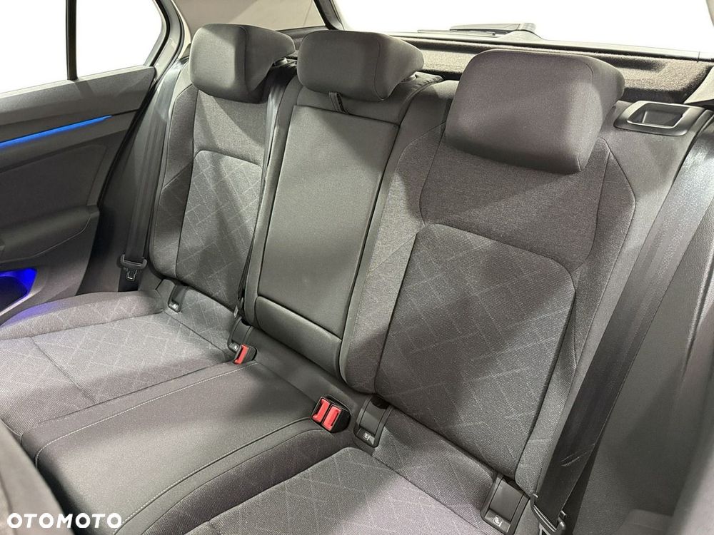 Volkswagen Golf 2.0 TDI SCR Life - 12