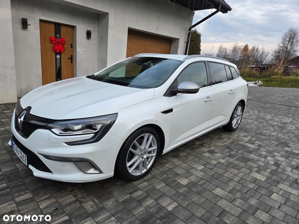 Renault Megane ENERGY TCe 205 EDC GT - 32