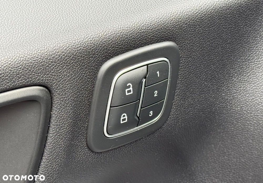 Ford Escape - 28