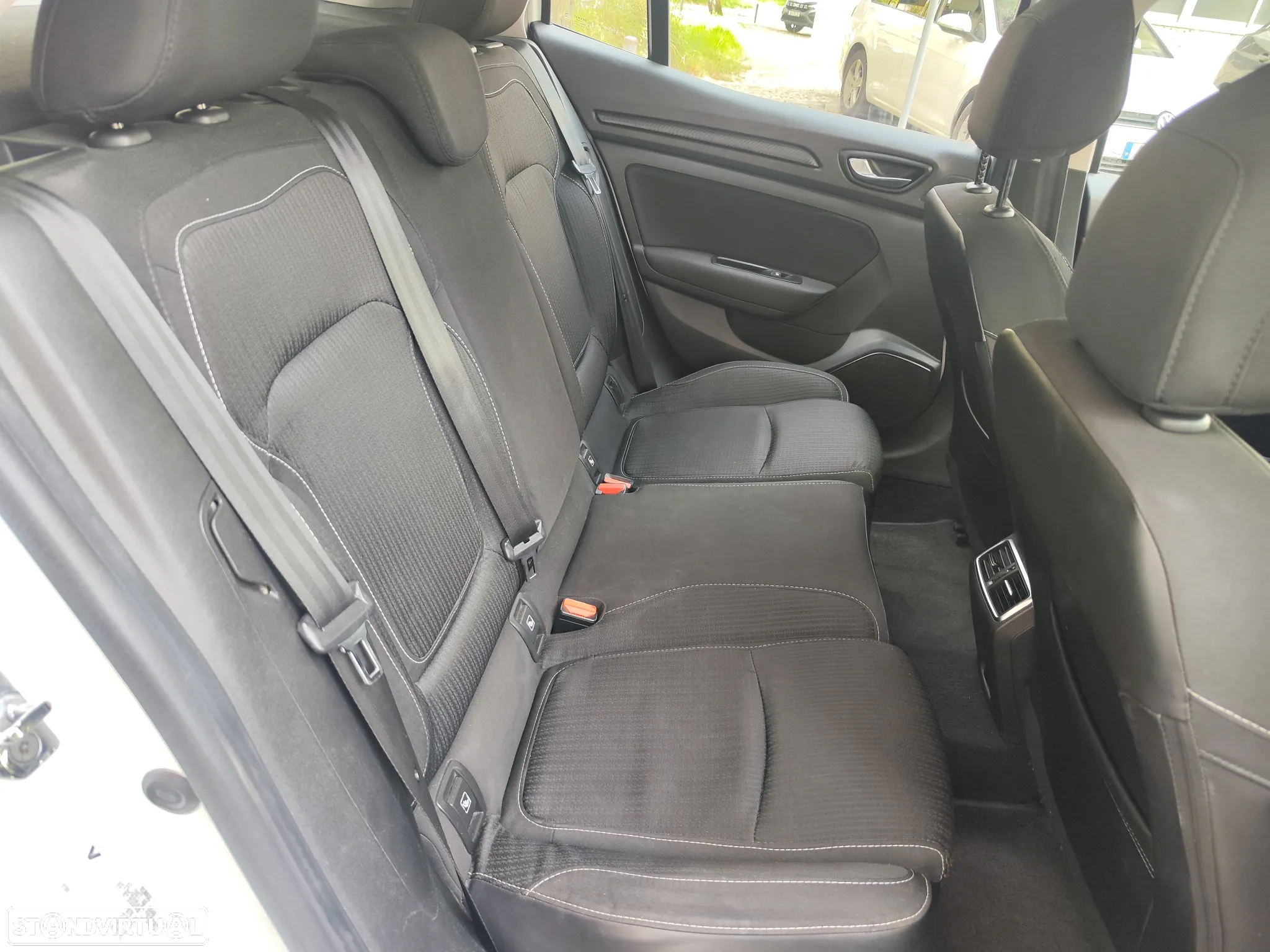 Renault Mégane ENERGY dCi 110 EDC INTENS - 15