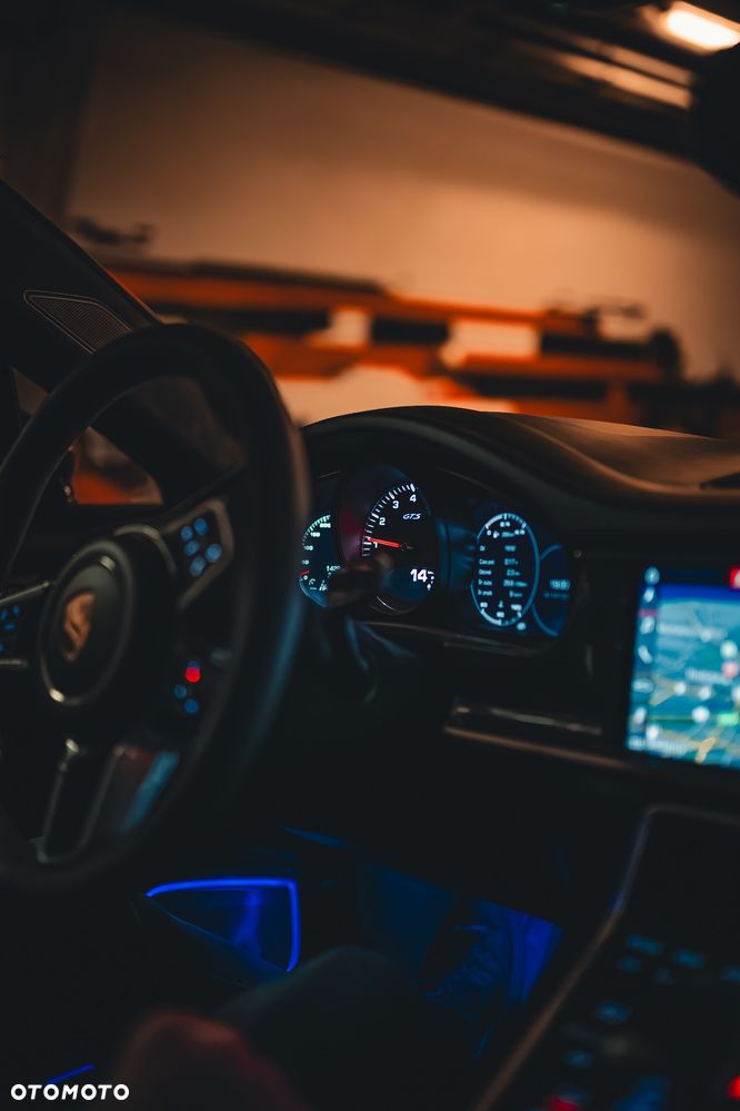 Porsche Panamera GTS GPF - 12